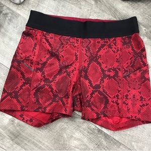 Lululemon snakeskin spandex!